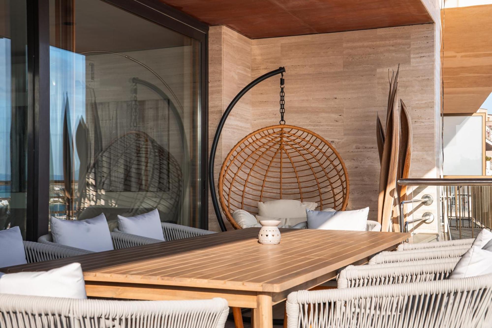 Luxury Sea View Apartment In Puerto De Alcudia Kültér fotó